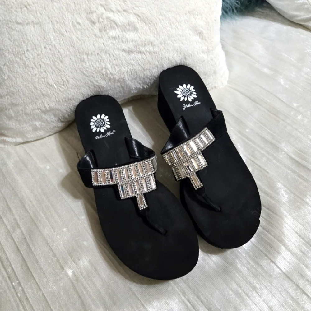 Yellowbox Black Sandals with Silver Accents Size 7.5. Worn Once.